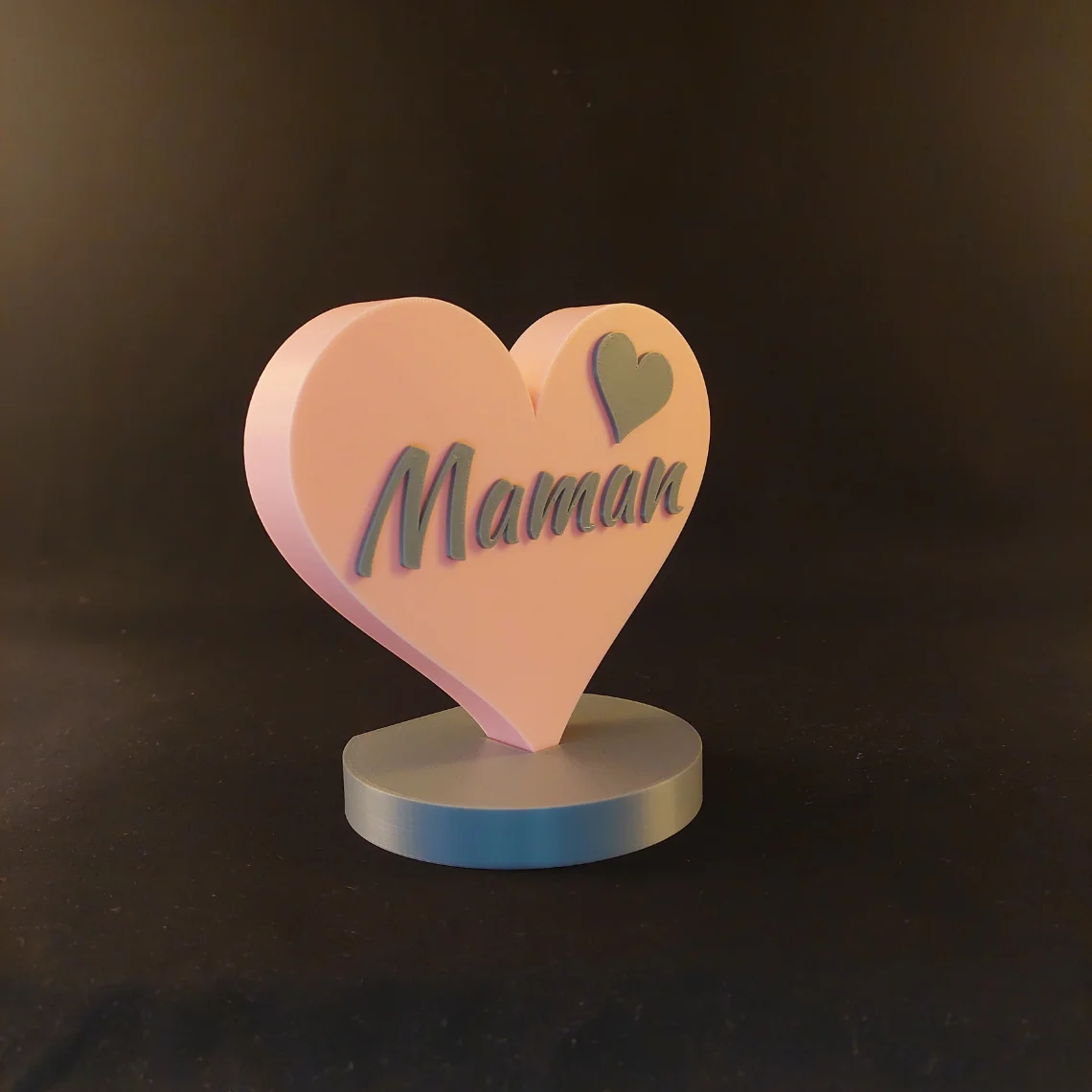 Texte impression Maman sur socle en forme de coeur - fabriqué en France;